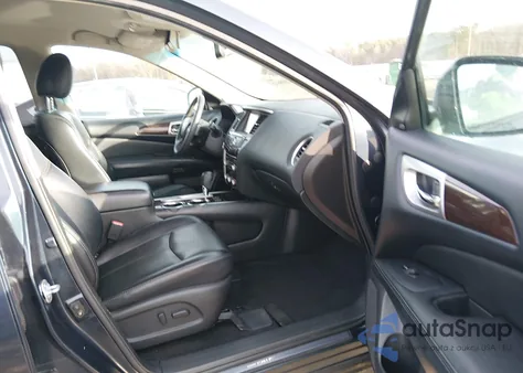 2016 Nissan Pathfinder Sl z USA, uszkodzony, nr VIN 5N1AR2MN0GC656201